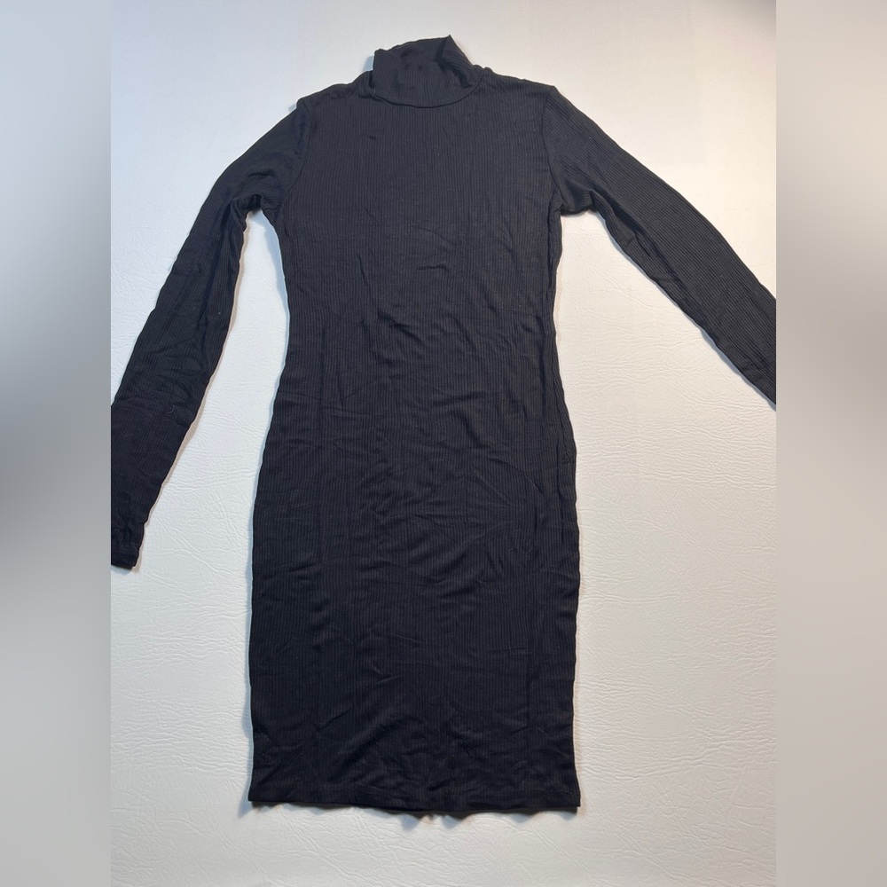 Forever 21 Black Long Sleeve Dress sz Medium
